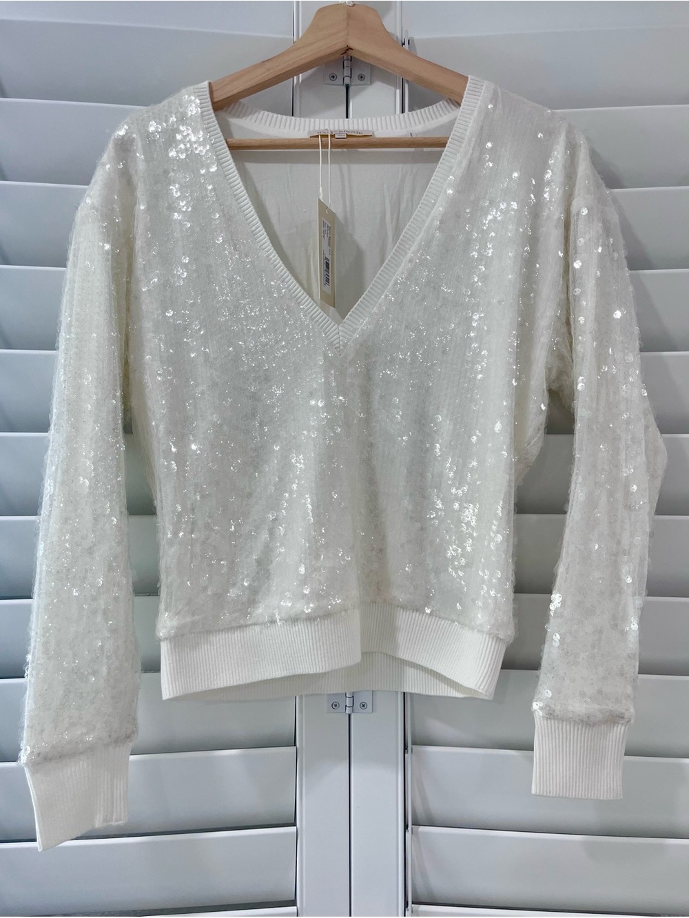 Ramy Brook Ivory Sequin V-Neck Long Sleeve Sweater Top
 - XXS NWT